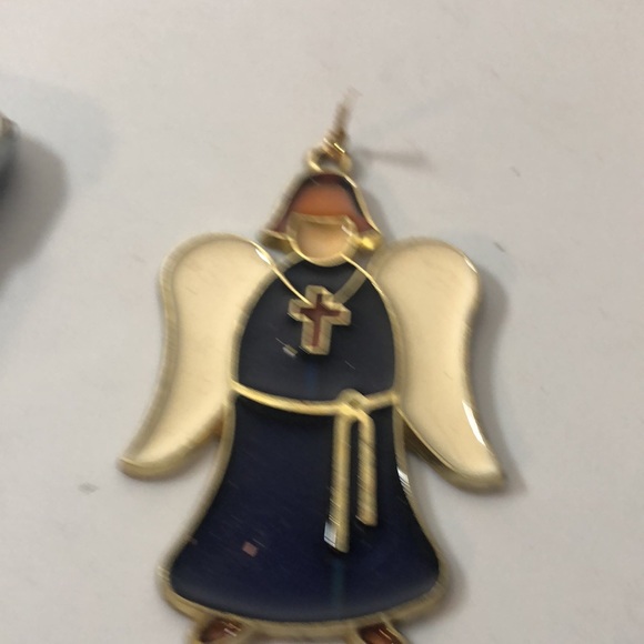 christmas Tree Hanging Stained Glass ornaments Size 3.25”x2.50”(6 pieces) - Picture 15 of 16